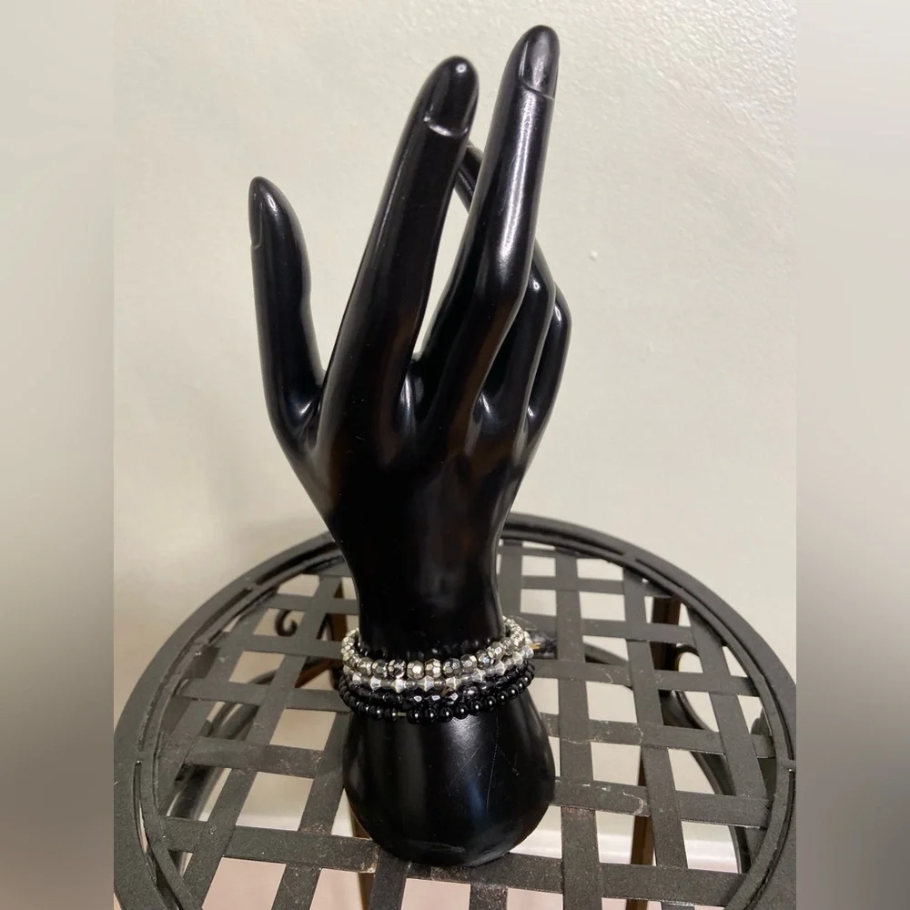 Bead Bracelet Set Black Silver Costume jewelry - Picture 4 of 5